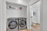 Charming 2BR Walkable to Swamp Rabbit Trail Hotels in Parker