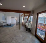 Peaceful right on the water, private beach & dock