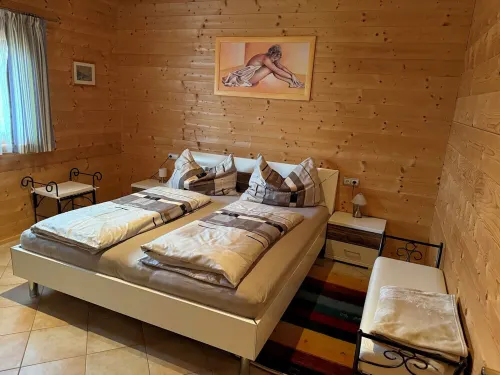 Vacation home in a quiet location with a view of Lake Millstättersee. Các khách sạn ở Gemeinde Ferndorf