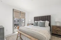 The Kelly Residence @ Peninsula Village