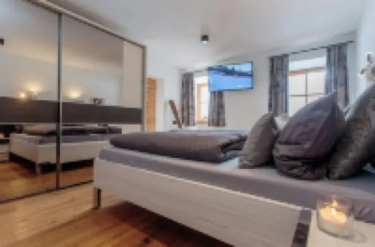 Exclusive flat 103 sqm, free ski & hiking bus directly from the holiday flat