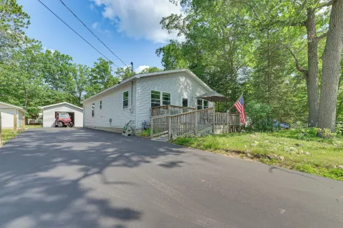 XC Ski, Ice Fish & Hike! Getaway Near Sand Lake