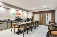 格蘭伯裏凱藝套房酒店 - 早餐