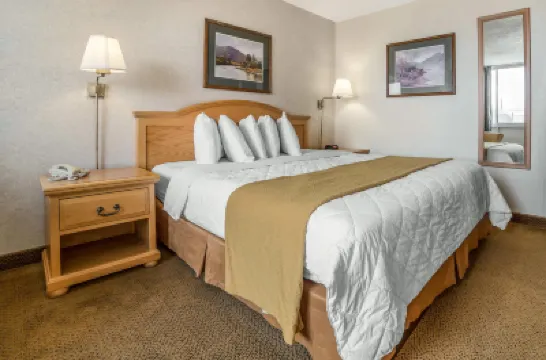 Econo Lodge Hotel di 