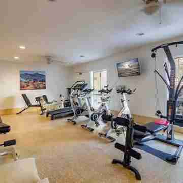 Iconic Mid-Century Condo in Downtown Palm Springs Fitness & Recreational Facilities