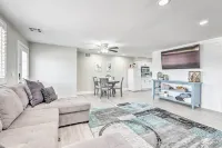 2 Mi to Dtwn Gilbert! Snowbird Escape w/ Pool - Homestays