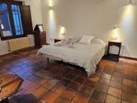 Ground Floor. House, apartment of 100 m. in the center of Pedraza, without stairs Hoteles en Pedraza