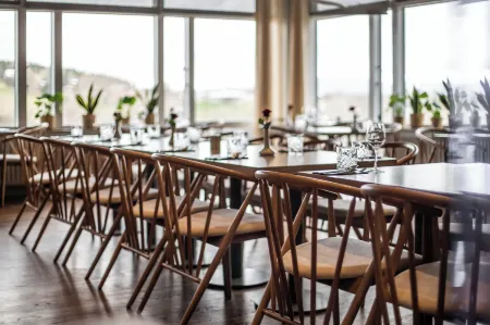 The Hill Guesthouse Отели в г. Reykholt