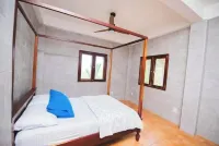 Casa Turquesa - Luxury 3-Story Beachfront Estate Hotels in Aposentillo