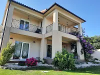 Villa Noela /private pool / quiet neighborhood