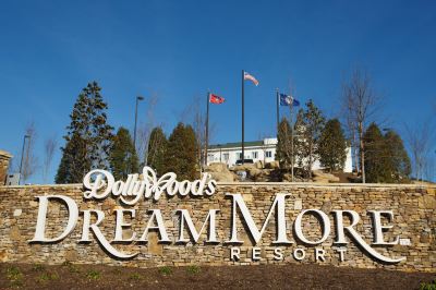 Surroundings Dollywood's DreamMore Resort Photo