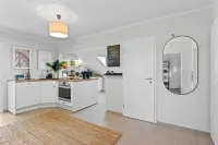 Upper Room:exklusives Apartment Gimmeldingenausblick auf Mandelblüten&weinberg