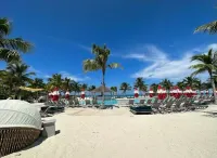 Sunsets In Paradise, third floor condo with breathtaking sunsets and ocean views