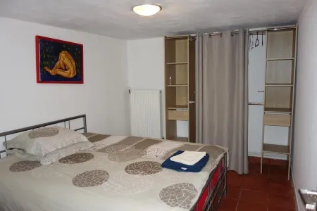 A QUIET BUNGALOW IN THE HEART OF TOWN