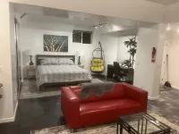 Chic New Midtown Apartment in the Heart of Sacramento Hotels in Midtown Sacramento