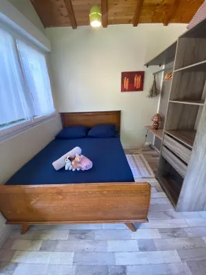 Saint-Jorioz, charming detached cottage. Hotels near Shanti Studio