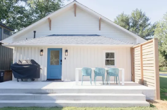 Charming Restored Craftsman-Walk to Dining-Shops- in Rose District