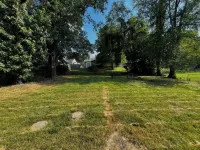 The Shaded Retreat Hotels in Shively