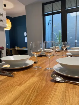 Charming 1920's house - 6 private bedrooms with bathroom 15 min from Lille Hotels in Roubaix