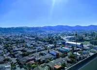 Penthouse with Volcano Views & Top Amenities - AC, Gym, Lounge, Patio, Workspace