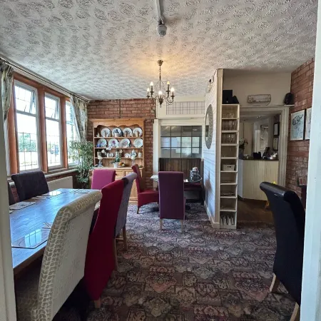 Halfway House Inn Country Lodge