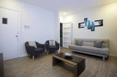 Montevideo, Centro Edificio El Pais Hotels in 