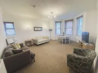 LUXURY 2 BED APARTMENT BY THE SEA