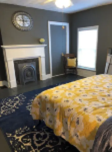 Charming 3-bedroom house in lovely downtown Madison.