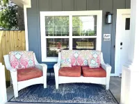 Fall in Love w/Downtown Pensacola! Spacious Modern Cottage for You and Your Pup!