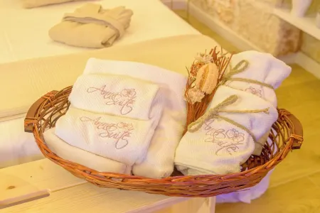 Anna Suite with Jacuzzi in the center of Conversano Отели рядом с достопримечательностью «Baby Park Unicef»