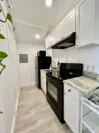 Eco-Friendly Charming Tampa Cottage - Full Kitchen, Parking, Wifi