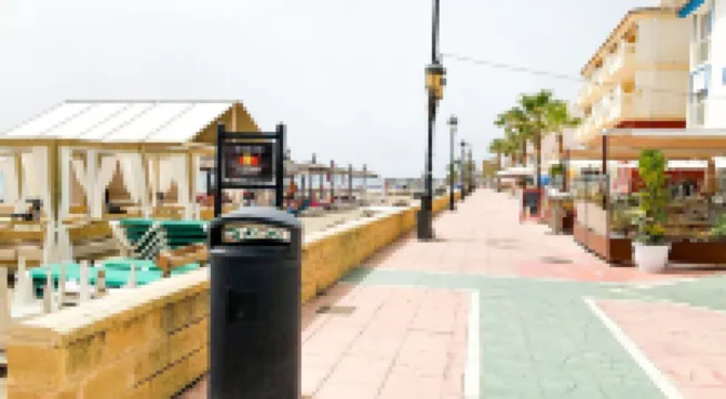 Luxery large Villa with pool 650 m to the beach