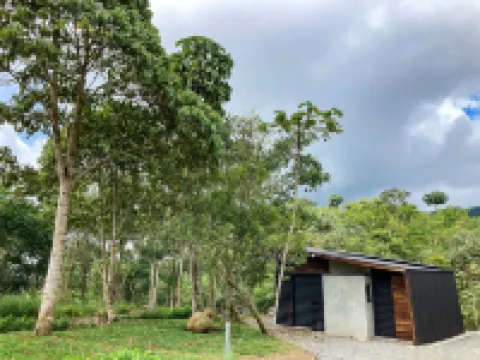 Chic Mountain Cabin - Coffee Farm Getaway