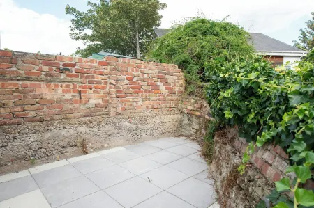 4-Bedroom, Home, Croydon, Sleeps 8! Family, Group And Contractor Friendly! Отели рядом со станцией Thornton Heath Railway Station