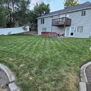 Feel Cozy and at Home! Perfect Location for Exploring!