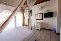 The Safiya Hotel Hotels near Golden Sand Resort