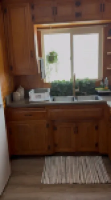 Stylish Burbank Getaway – Ensuite Baths + Prime Location!10 Mins to Universal!