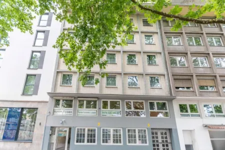 Hotel Essen Mit Apartments Отели рядом с достопримечательностью «Музей дизайна красной точки»