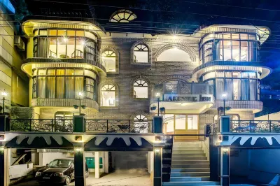 Hotel Lakeside Inn Nainital Hotels near Nainital Lake