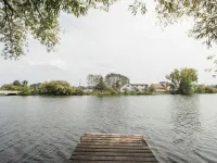 Fancy Fireflies - Charming studio cabin amidst the trees right on Lake Hayward!