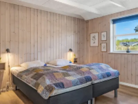"Minke" - 2.2km from the Sea