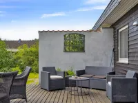 "Mark" - 1.2km from the sea