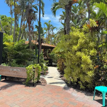 Tropical Villas of Venice Beach