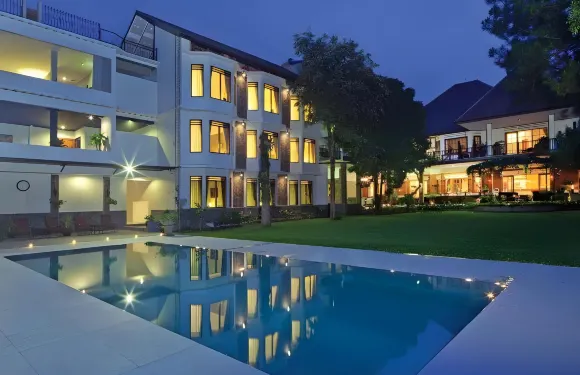 檀香木精品酒店