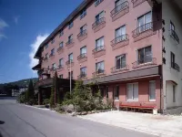 Hotel Sanraku Hotels near 志賀高原 中央エリア