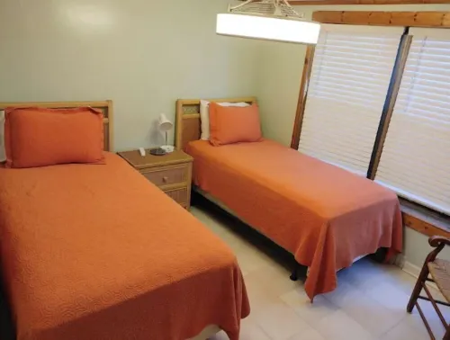 Bloomingdale Country Cottage 2bed 2bath