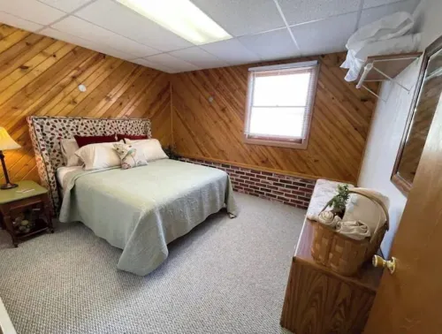 Mulholland Garden Apartment