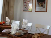 Villa in Languedoc with Pool near Historic Cities Hôtels à : Rousson