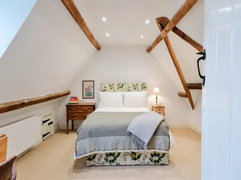 Cottage in Painswick near Cotswold Way
