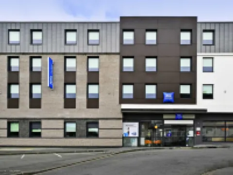 Ibis Budget Saint-Quentin Centre Gare โรงแรมในปีการ์ดี